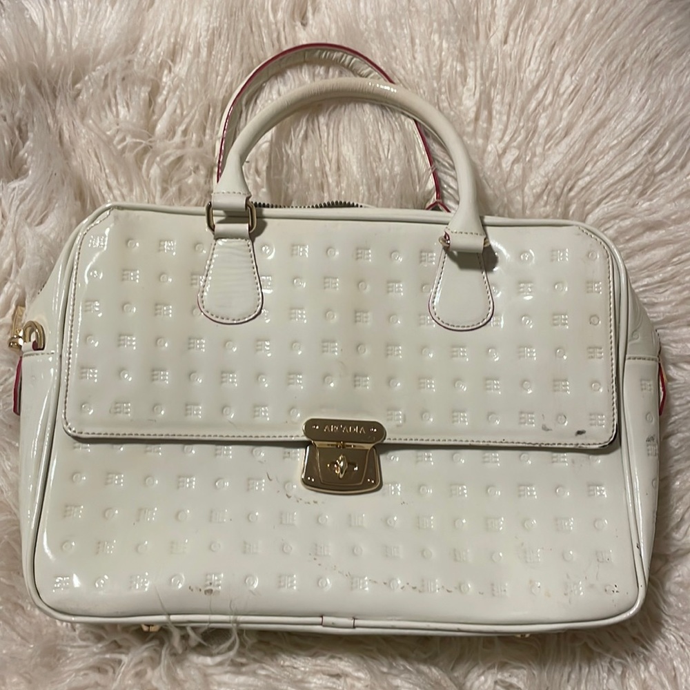 Cream Arcadia rectangle shape handbag